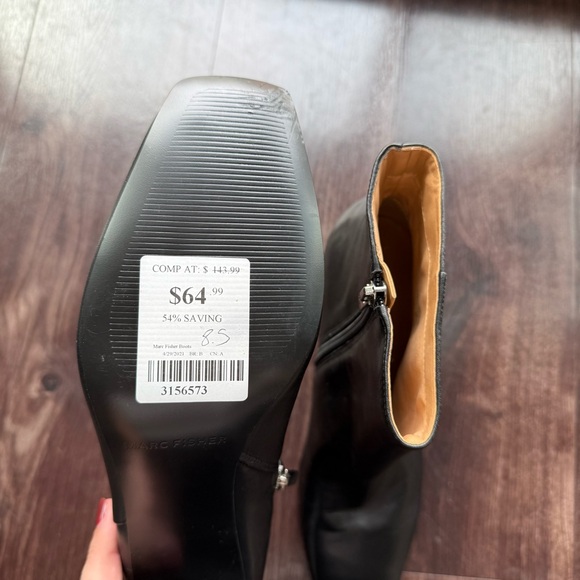 Marc Fisher Ankle Boots - Picture 5 of 8
